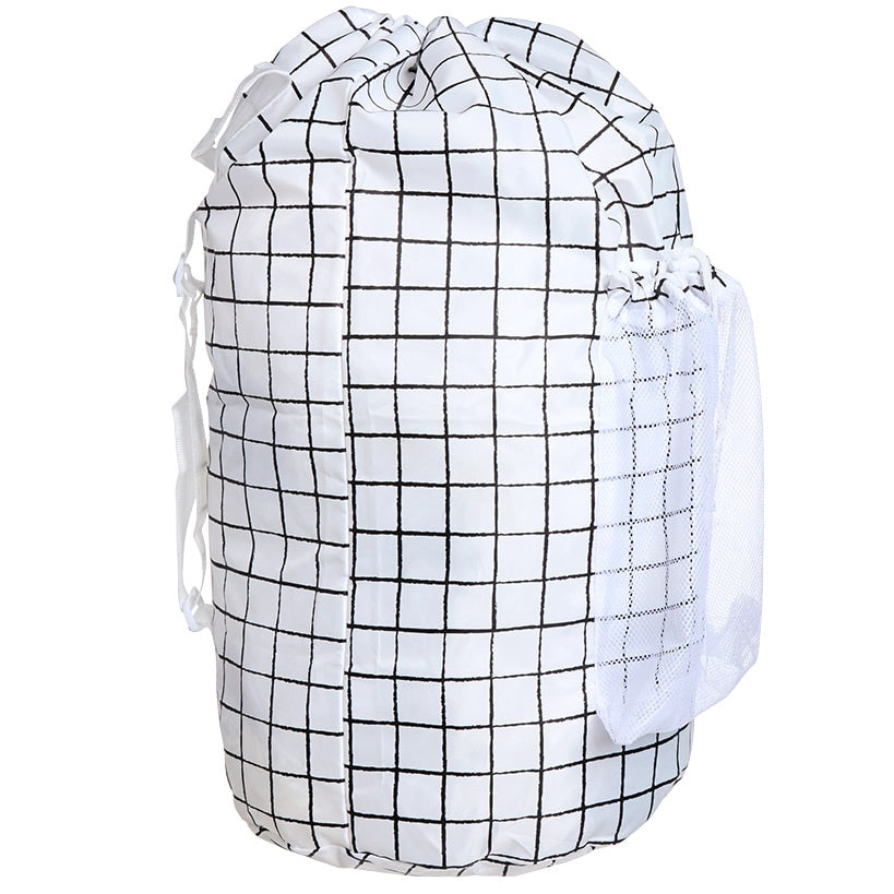 Laundry_Backpack_Black_and_White_Grid_2144736_zm_936af808-c8eb-465e-829f-994e9cb11402